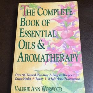 2 Aromatherapy/Essential Oil Books and Chart Bundle